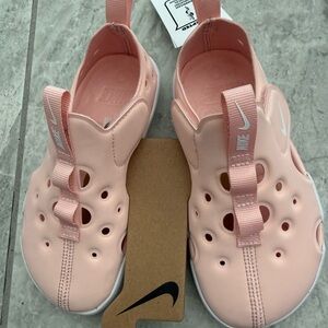 New Girls Sz 9 Nike Kids Light Pink Sandals